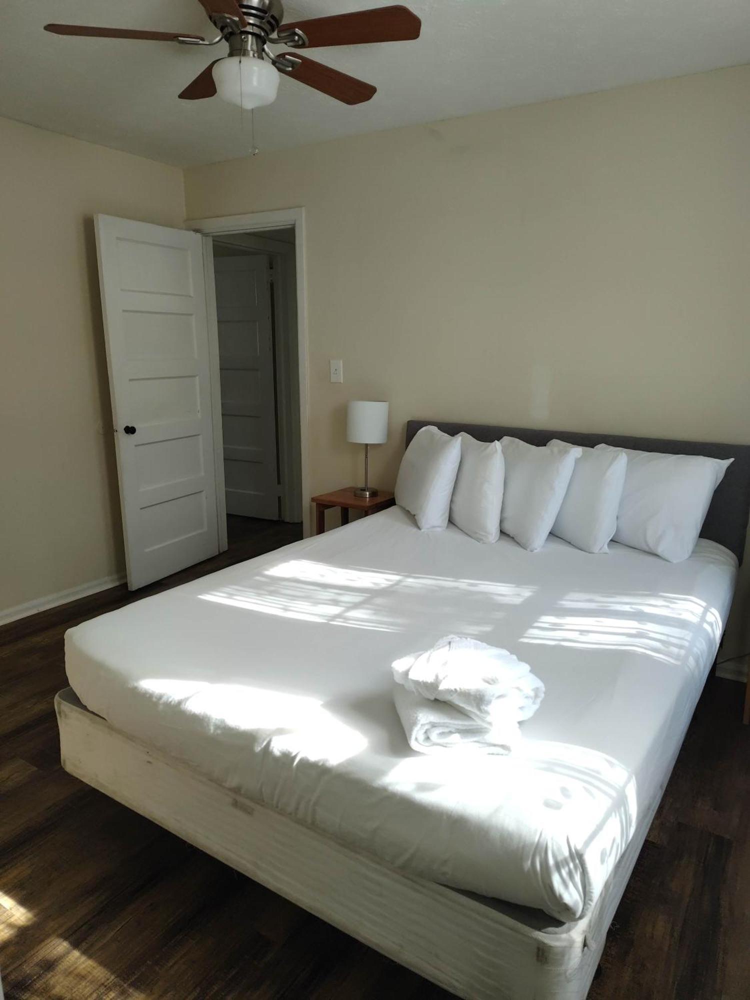The Delightful Doubles- Unit A- Centrally Located Columbus Exteriér fotografie